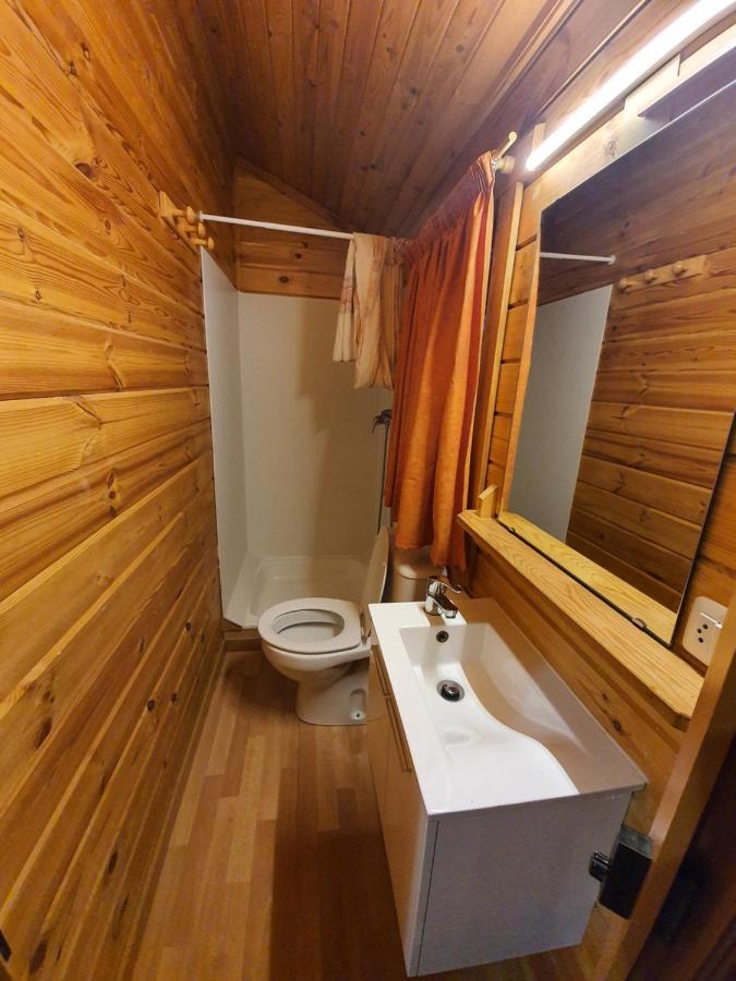 וילאיונגה דה טר Bungalows Conca De Ter מראה חיצוני תמונה